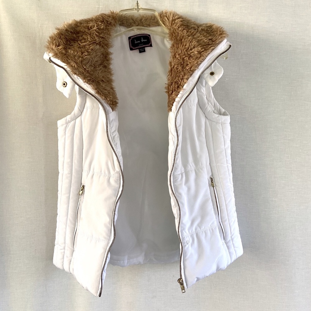 White Puffer Vest w Hood & Faux Fur Trim Womens S